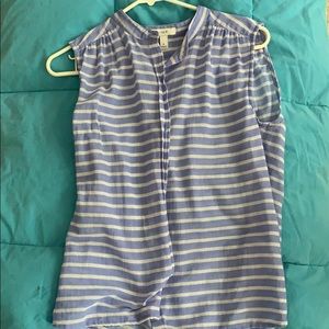 Sleeveless blouse